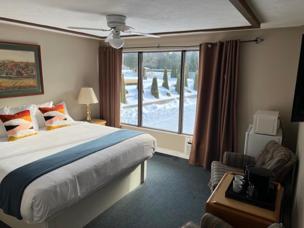 Kit Wat Motel & Marina Sauble Beach Exteriör bild
