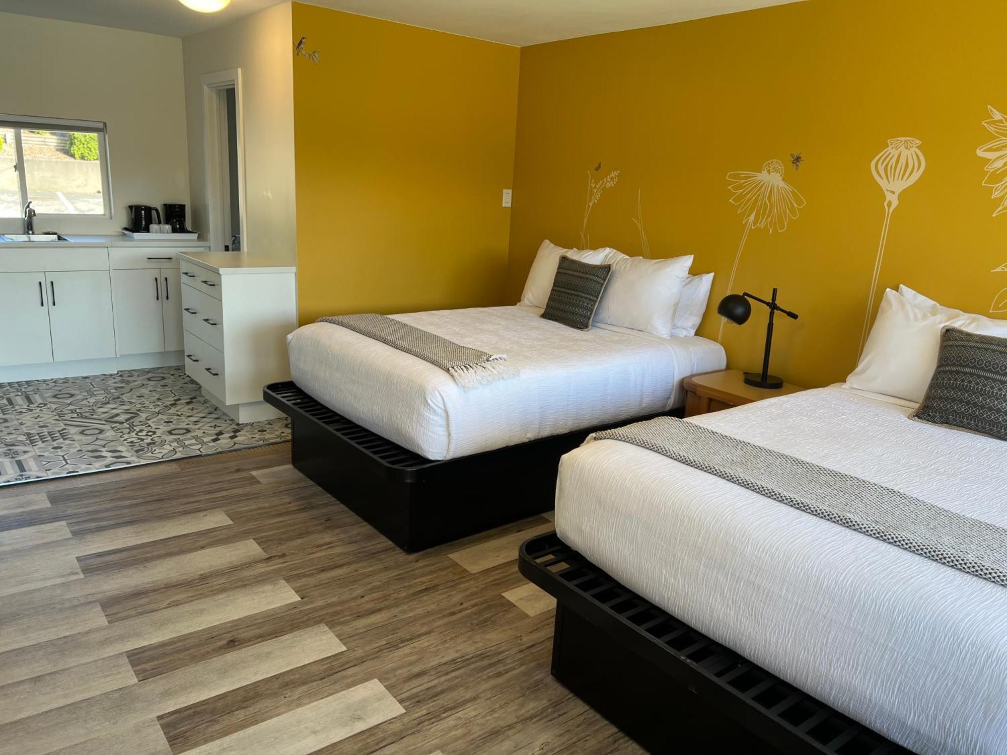 Kit Wat Motel & Marina Sauble Beach Exteriör bild