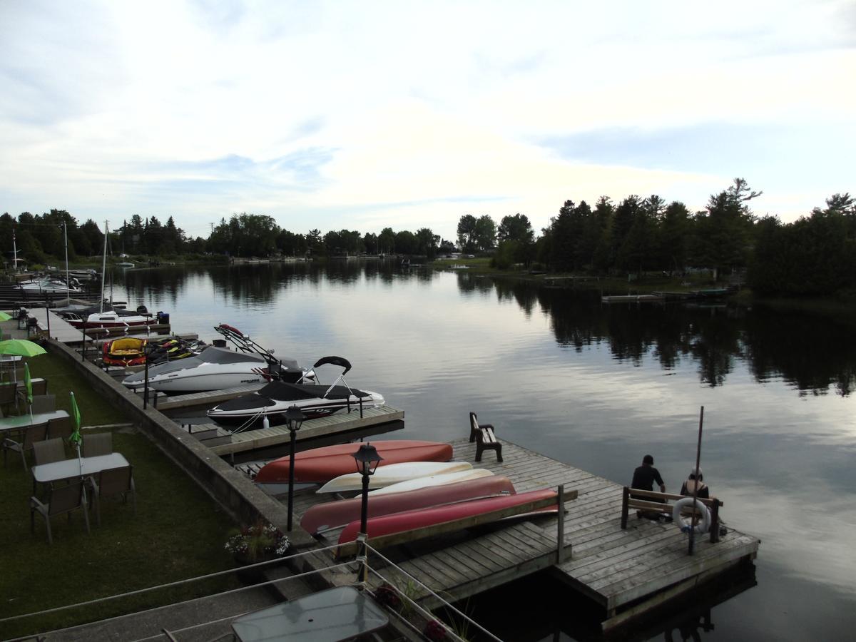 Kit Wat Motel & Marina Sauble Beach Exteriör bild
