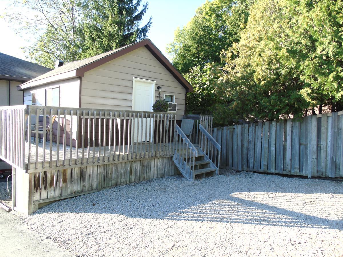 Kit Wat Motel & Marina Sauble Beach Exteriör bild