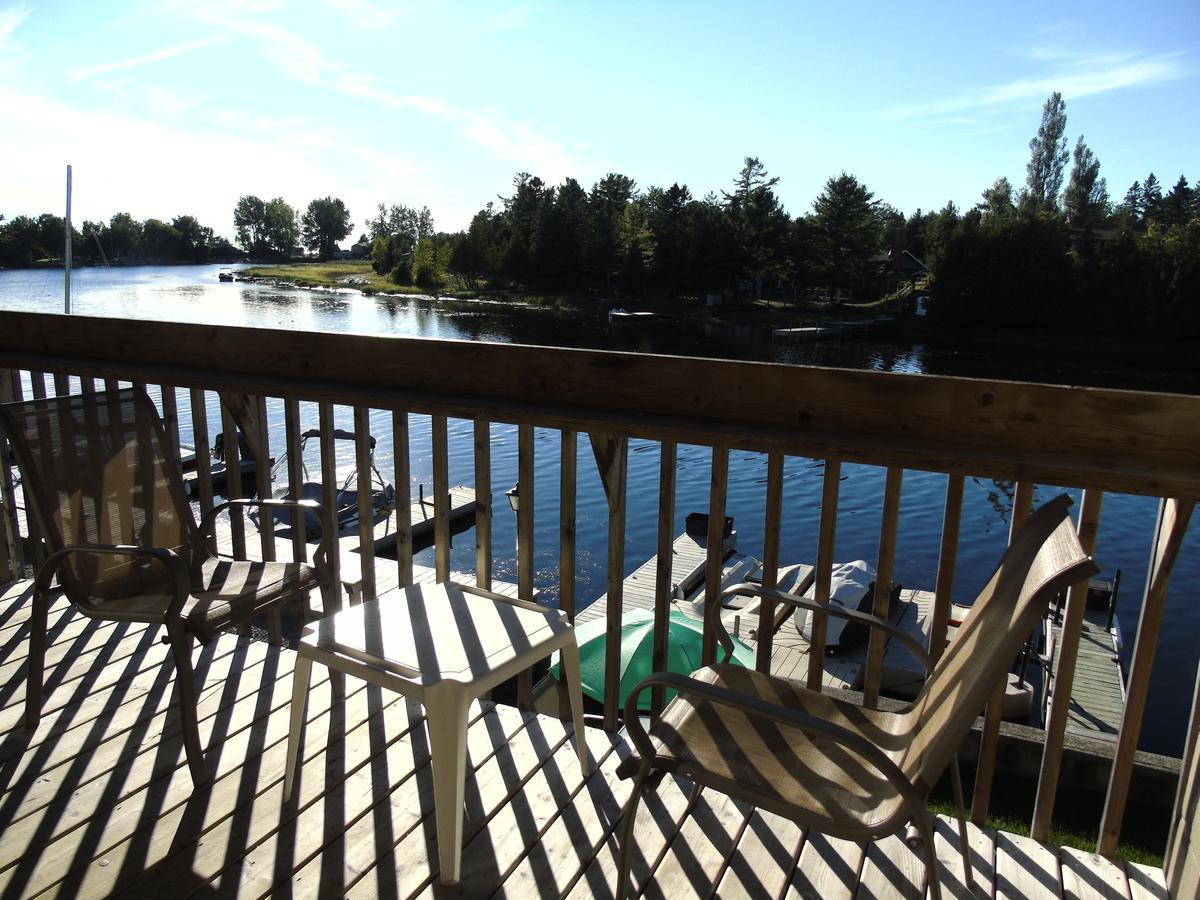 Kit Wat Motel & Marina Sauble Beach Exteriör bild