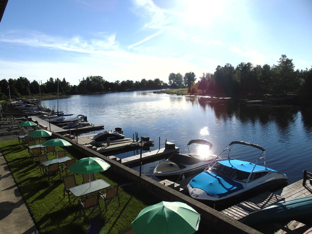 Kit Wat Motel & Marina Sauble Beach Exteriör bild